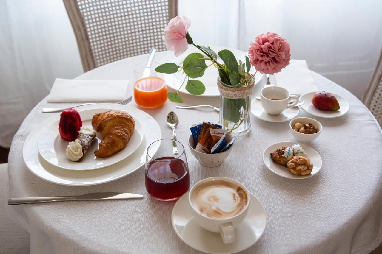 Bed and breakfast Dimora Sinibaldi 2*