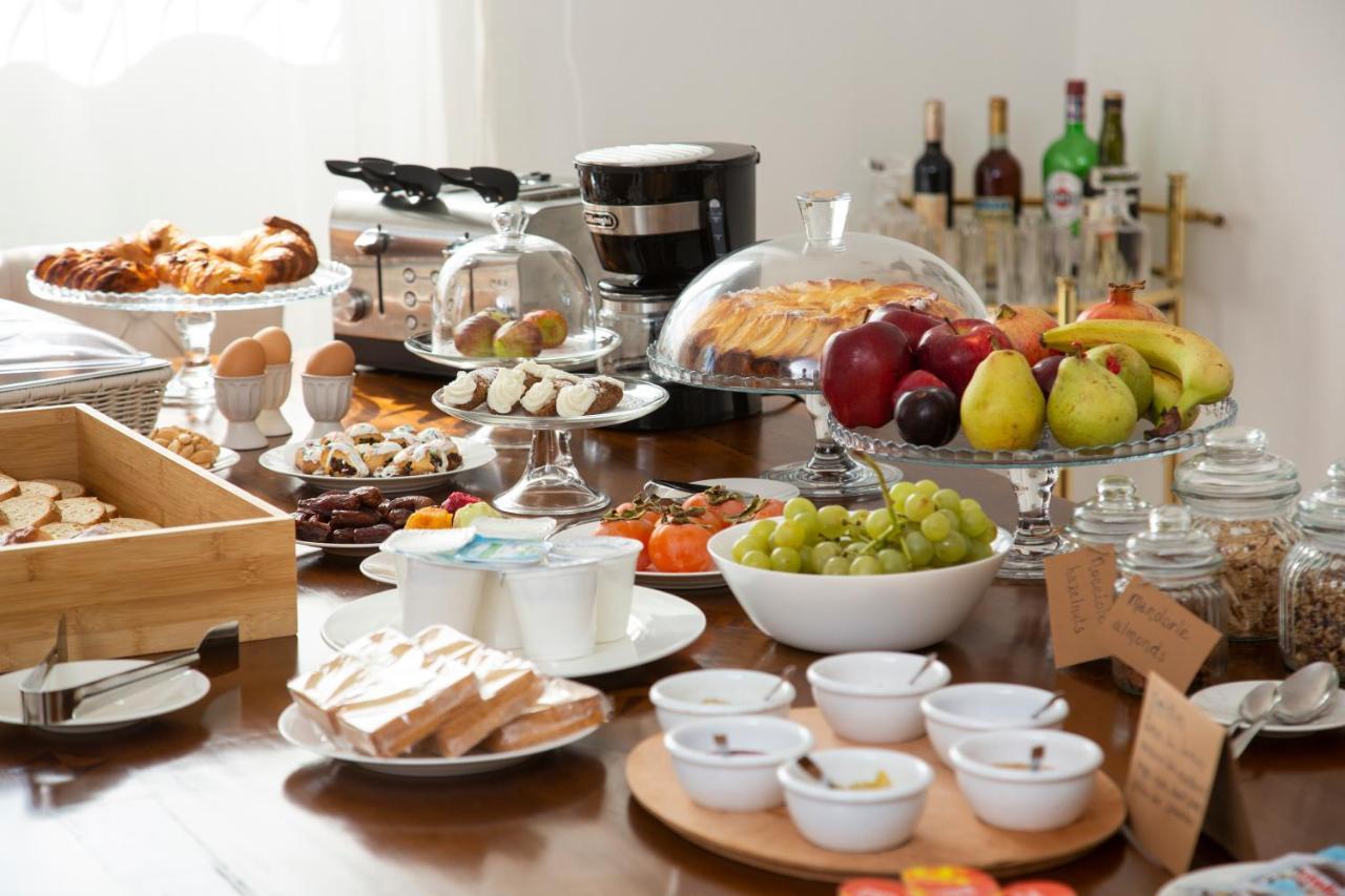 Dimora Sinibaldi Bed and breakfast 2*